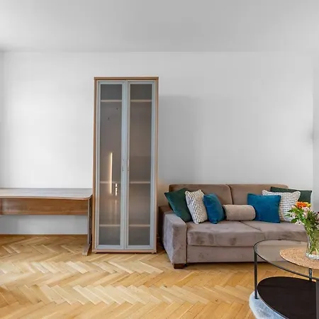 Urban Oasis Near Park And Center Appartement *