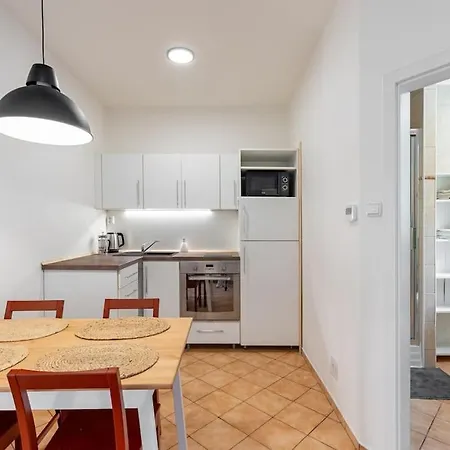 Appartement Urban Oasis Near Park And Center