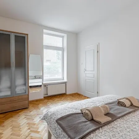 Appartement Urban Oasis Near Park And Center